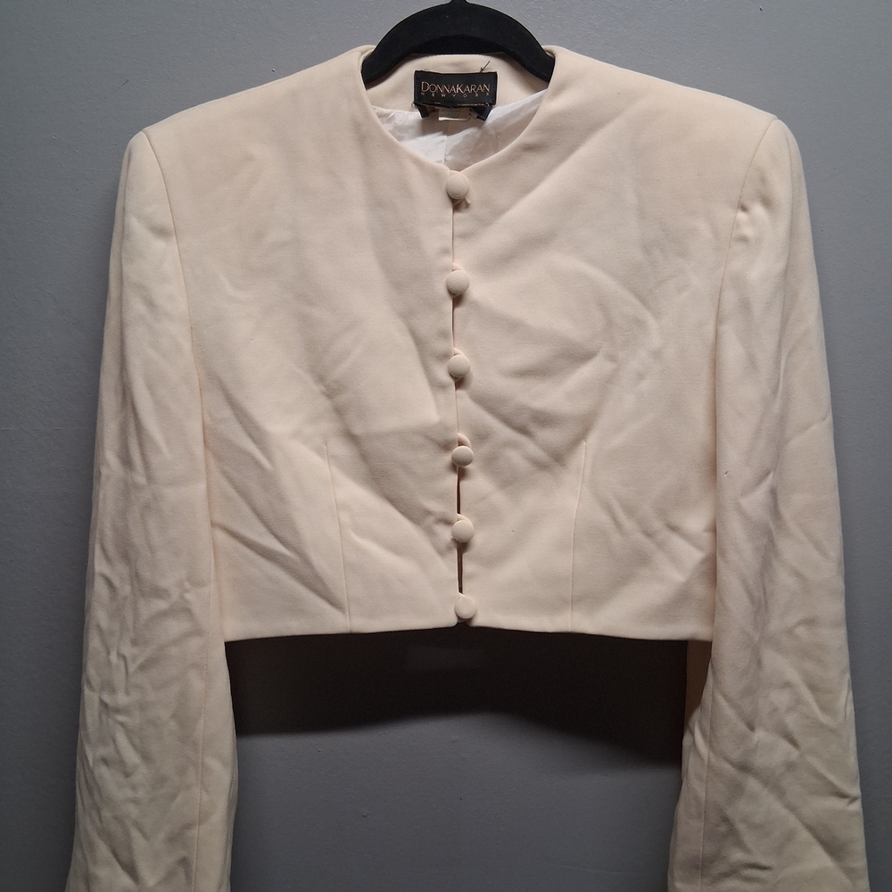 Vintage Donna karan new York Vintage 80s Women's Cream cropped Blazer sz 4 DKNY